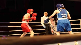 Darıcada düzenlenen Türkiye Büyük Kadınlar Boks Şampiyonası sona erdi