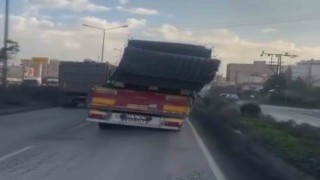 Demir yüklü tır tedirgin etti