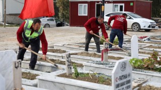 Deprem Şehitliğinde Düzenleme Çalışması