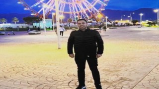 Depremde kaybolan polisi arıyor