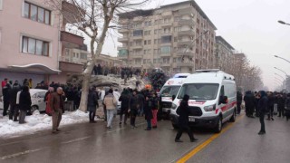 Depremin yıldönümünde acılar hala taze
