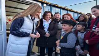 DEÜ ekiplerinde Malatyada konteyner kente ziyaret