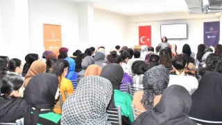 Diyarbakırda öğrencilere “Madde Bağımlılığına Yönelik Koruyucu Önleyici” seminer