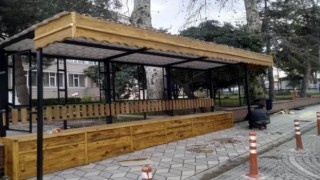 Duraklar yenilendi