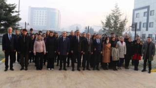 Edirnede Tapu Kadastro personelinden şehitler için saygı duruşu