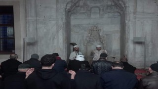 Edirnede tüm camilerde şehitler için dua edildi