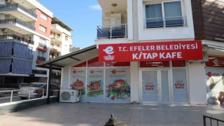 Efelerde 15inci kitap kafe açılış için gün sayıyor