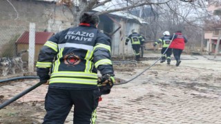 Elazığ itfaiyesi bir yılda 3 bin 181 olaya müdahale etti