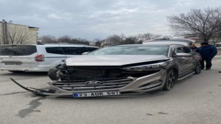 Elazığda cip ile pikap çarpıştı: 1 yaralı