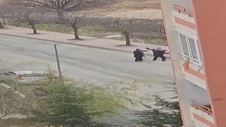 Elazığda iki yaşlı vatandaş birbirine girdi
