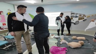 Emniyet personeline ilk yardım eğitimi