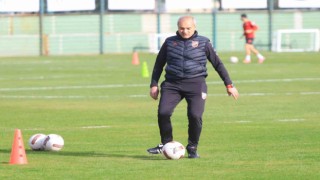 Erkan Sözeri: “Mücadeleci bir takım izleteceğiz”