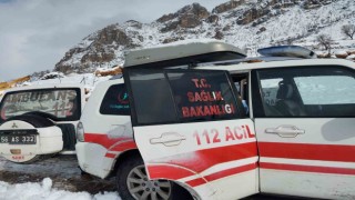 Eruhta kardan mahsur kalan hasta çift, sağlık ekiplerine teslim edildi