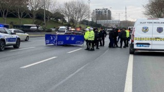 Esenlerde üstgeçitten yola atlayan kadının üstünden araç geçti: O anlar kamerada