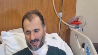 Fatih Camiinde bıçaklanan İmam Galip Usta: Yüce Allahın yardımıyla kıl payı ölümden döndük”