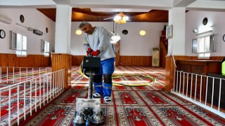 Fethiyede ibadethaneler temizleniyor