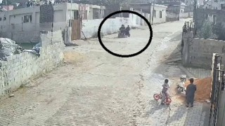 Fren halatı kopan motosiklet duvara böyle tosladı o anlar kamerada