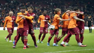 Galatasarayda 3 genç futbolcu ilk kez oynadı