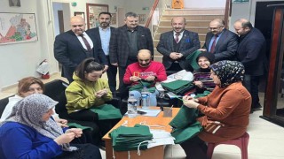 Gediz Halk Eğitimi Merkezi Müdürlüğünden Filistine 2 bin parça kıyafet