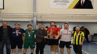 Gedizde ayak tenisi turnuvası sona erdi