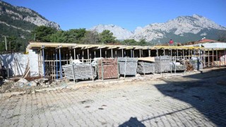 Göynüke 2 bin 592 metrekarelik kapalı pazar yeri inşaatı devam ediyor