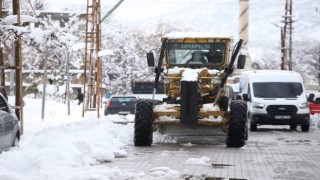 Güroymakta kar yağışı