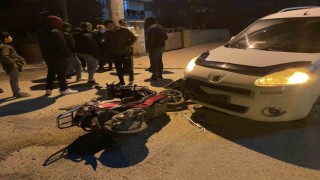 Hafif ticari araçla elektrikli bisiklet çarpıştı: 1 yaralı