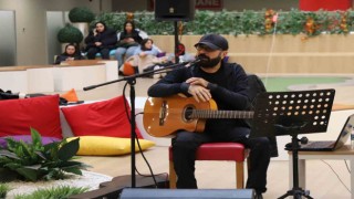 Halkın müziğini rock müziğiyle birleştiriyorlar, “Objektif” 35inci yılını kutluyor