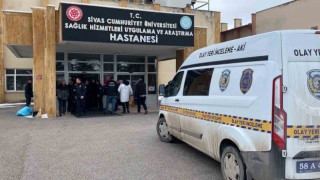 Hastanenin 12nci katından atladı