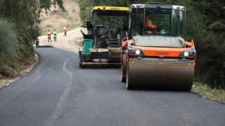 Hatay Büyükşehir Belediyesi, Defne'de yol yapım çalışmalarını sürdürüyor