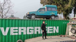 Park yeri olmayınca aracını öyle bir yere koydu ki bakan bir daha bakıyor
