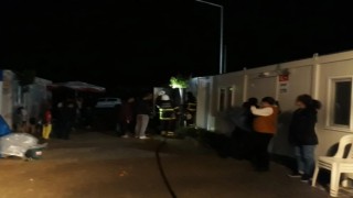 Hatayda konteynerdeki yangın çevreye yayılmadan söndürüldü