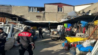 Hatayda polis ekileri hurdacıları denetledi