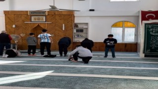 “Haydi çocuklar camiye” projesi tatilde de devam etti