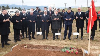 İçişleri Bakanı Yerlikaya, Pençe-Kilit şehitlerinin ailelerini ziyaret etti