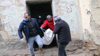 İki arkadaştan biri ölü, diğeri ise bilinci kapalı halde bulundu
