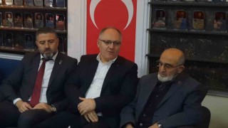 İlk ziyaretini şehit ailelerine yaptı