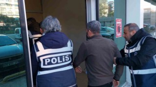 İnternet üzerinden 18 vatandaşın 4,6 milyon lira dolandırılması olayında 2 tutuklama