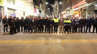 İskenderunda polisler yeni yıla iş başında girdi