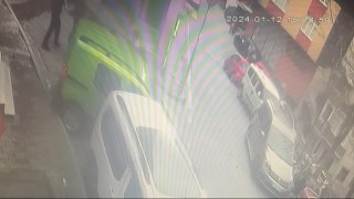 İstanbulda kız meselesi kavgası kanlı bitti: Arkadaşının başına bıçak sapladı