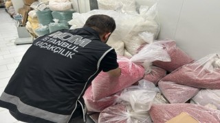 İstanbulda sahte ve kaçak ilaç operasyonu: 50 milyon lirayı bulan ürün ele geçirildi