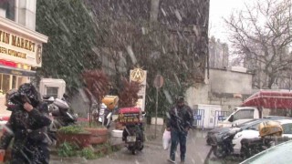 İstanbulda vatandaşlar karın tadını çıkardı