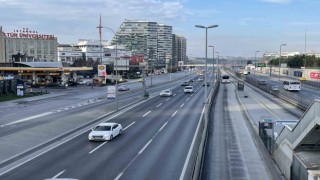 İstanbulda yeni yılın ilk gününde trafik yüzde 1e düştü