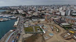 Kadıköyde Bağdat Caddesi girişine metro engeli: Uzun araç kuyrukları oluştu