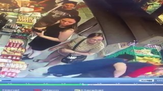 Kadıköyde film gibi operasyon kamerada: Gasp suçundan aranan şahsa markette gözaltı