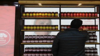 Kadın emeği ürünler Efe Bakkallarda satışa sunuldu