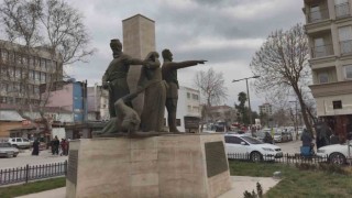 Kahramanmaraşta kurtuluş nedeniyle valilik ruhsatlı silah taşımayı da yasakladı