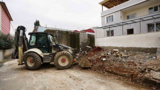 Kahramanmaraşta mahalleler İnşaat atıklarından temizleniyor