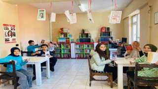 Kahve eşliğinde kitap okuma alışkanlığı kazanıyorlar