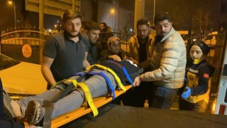 Kamyon ile otomobil çarpıştı: 1 yaralı